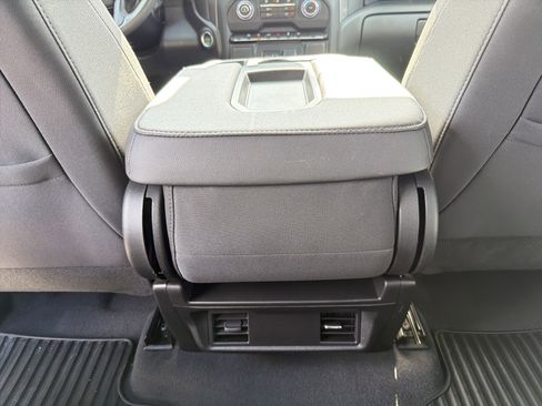 Used 2023 Chevrolet Silverado 1500 Custom image 33