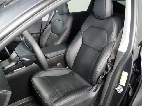 Used 2026 Tesla Model Y 2WD image 15