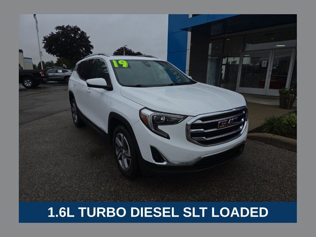 Used 2019 GMC Terrain SLT w/ Infotainment Package II AWD/4WD image 1