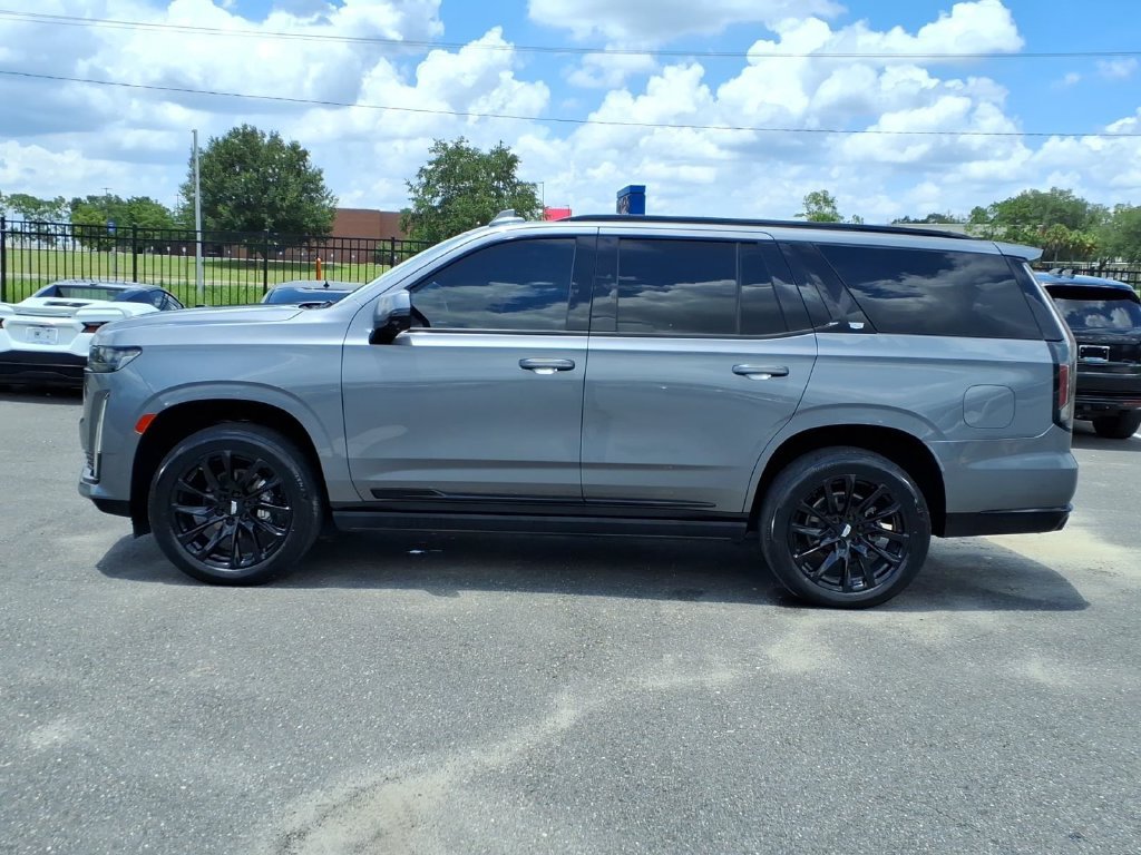 Used 2022 Cadillac Escalade Sport Platinum w/ LPO, ONYX Package AWD/4WD image 4
