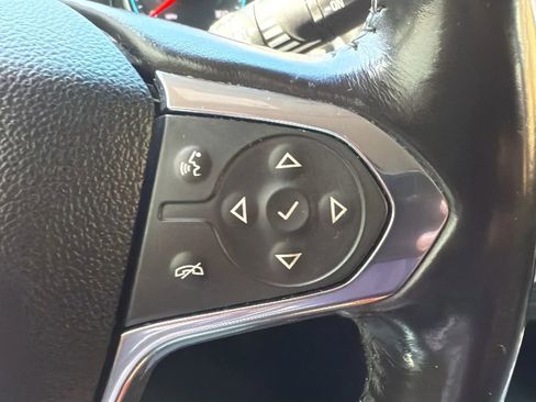 Used 2019 Chevrolet Traverse LT w/ LPO, Blackout Package AWD/4WD image 11
