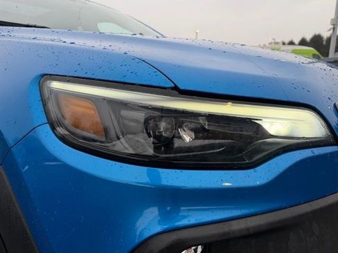 Used 2021 Jeep Cherokee Trailhawk w/ Sun, Sound & Nav Group image 10