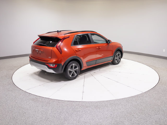 Used 2023 Kia Niro EX FWD image 29