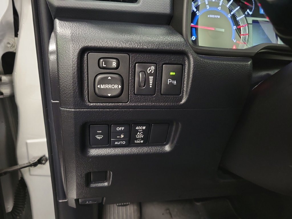 Used 2017 Toyota 4Runner Limited AWD/4WD image 27