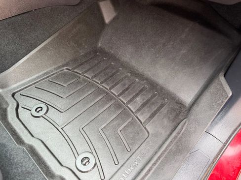 Used 2020 Toyota Tacoma SR5 image 31