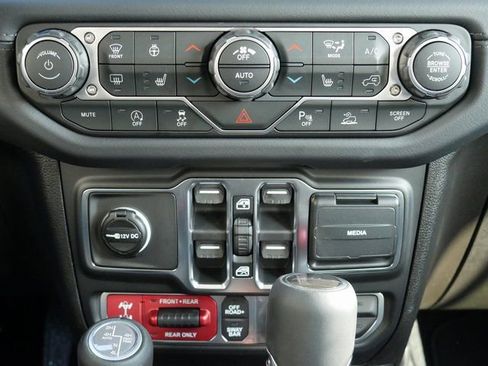 New 2026 Jeep Gladiator Rubicon AWD/4WD image 18