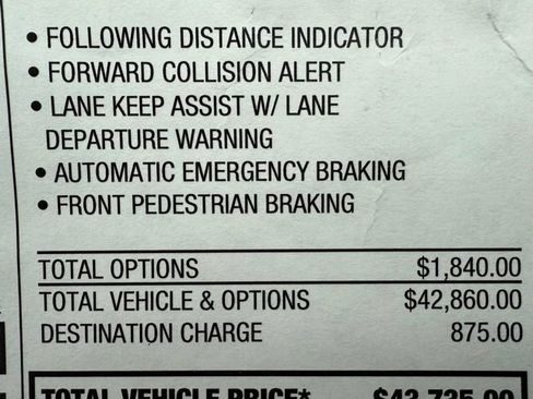 Used 2020 Chevrolet Bolt Premier w/ Infotainment Package image 23