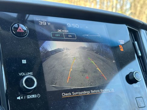 Used 2021 Subaru Outback Premium image 4