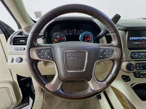 Used 2020 GMC Yukon XL Denali AWD/4WD image 12