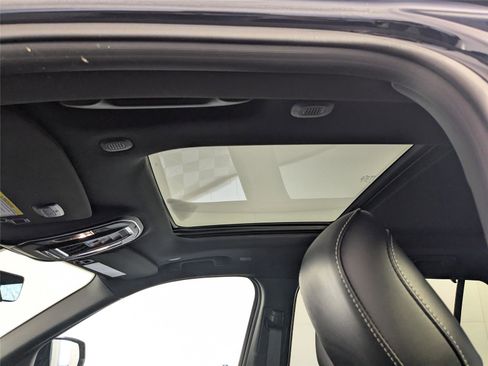 Used 2025 Jeep Grand Cherokee L Limited w/ Luxury Tech Group II image 13