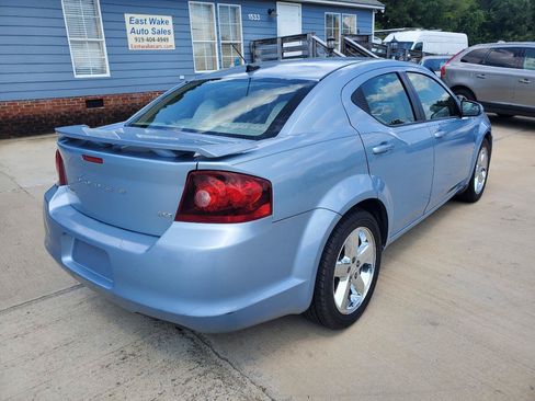 Used 2013 Dodge Avenger SXT w/ Rallye Appearance Group FWD image 9