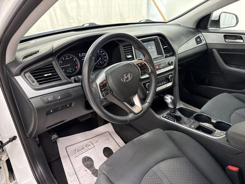 Used 2019 Hyundai Sonata SEL w/ Cargo Package image 17