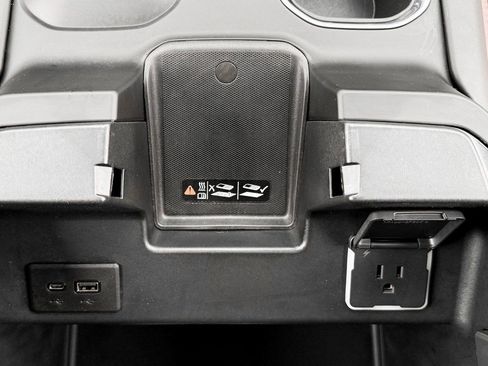 Used 2024 GMC Sierra 2500 Denali Ultimate image 29