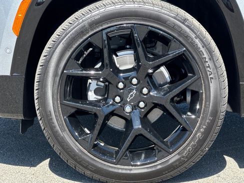 New 2026 Chevrolet Traverse RS w/ LPO, Floor Liner Package FWD image 36