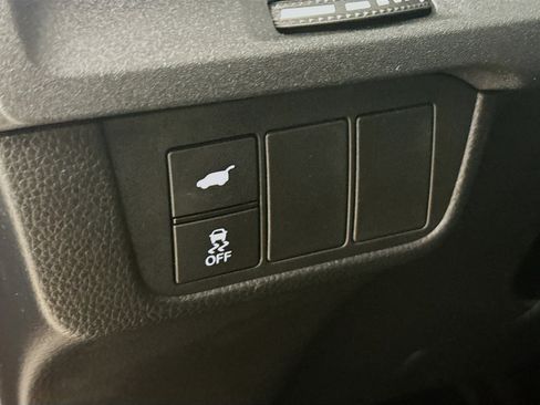 Certified 2025 Honda CR-V Sport-L image 9