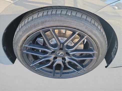 Used 2022 Lexus IS 500 image 10