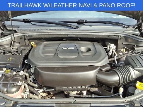 Used 2017 Jeep Grand Cherokee Trailhawk w/ Trailhawk Luxury Group AWD/4WD image 28