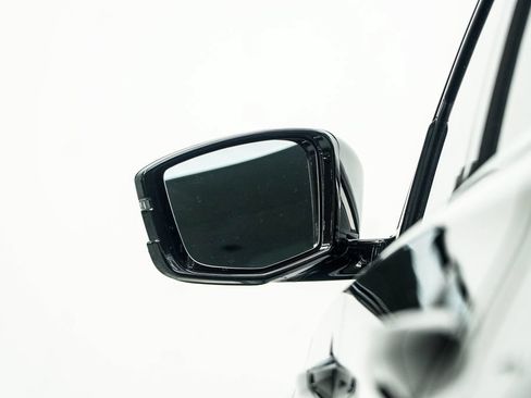 Used 2024 Acura MDX FWD w/ Technology Package image 17