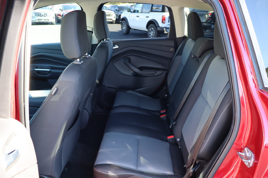 Used 2019 Ford Escape SE FWD image 13