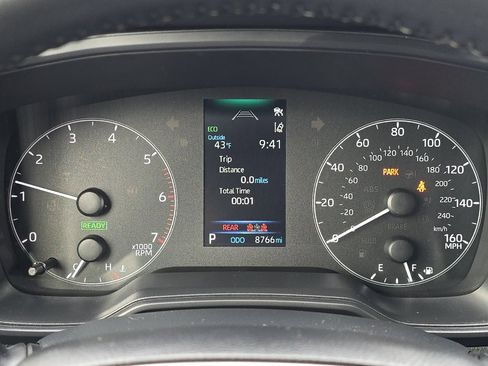 Used 2025 Toyota Corolla SE image 23