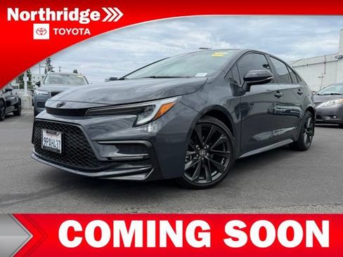 Used 2024 Toyota Corolla XSE FWD image 2