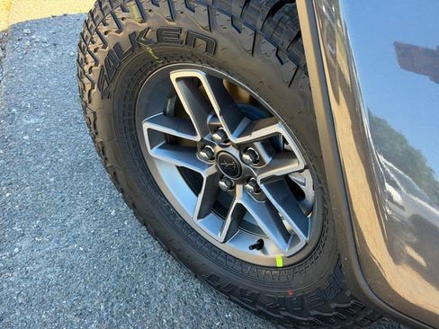 New 2026 Jeep Gladiator Mojave image 13