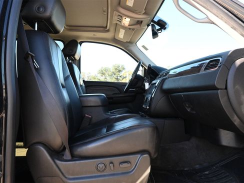 Used 2008 GMC Yukon Denali image 25
