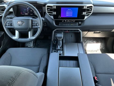 Used 2025 Toyota Sequoia SR5 AWD/4WD image 15