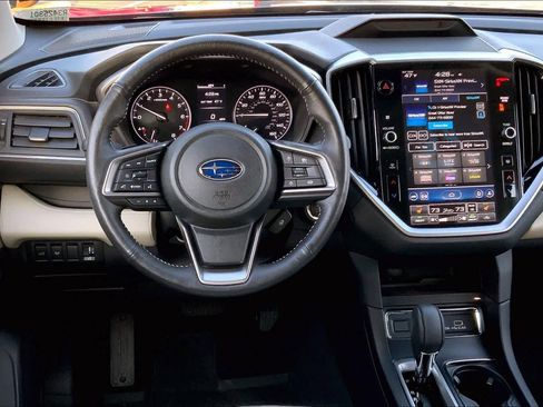 Used 2024 Subaru Ascent Limited image 5
