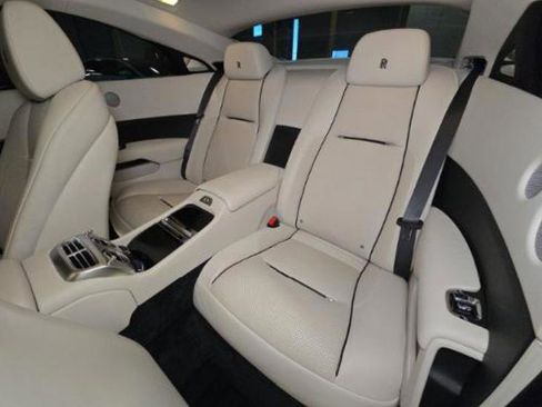Used 2017 Rolls-Royce Wraith RWD image 10