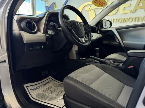 Used 2015 Toyota RAV4 LE AWD/4WD image 13