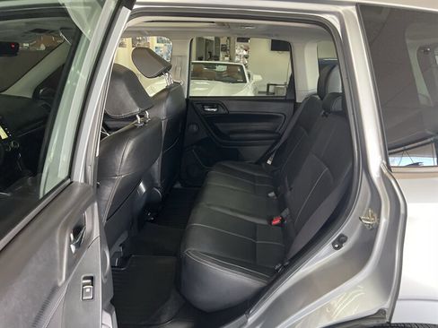 Used 2018 Subaru Forester 2.5i Touring w/ Popular Package #2 image 18