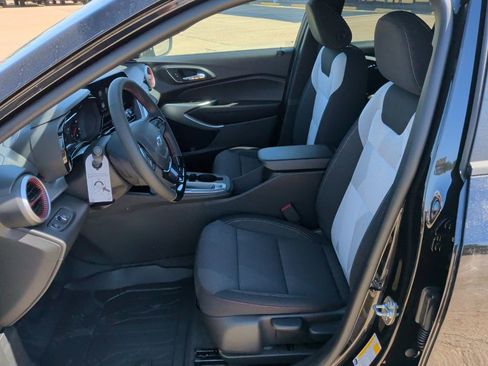 New 2026 Chevrolet Trax RS w/ Sunroof Package image 12