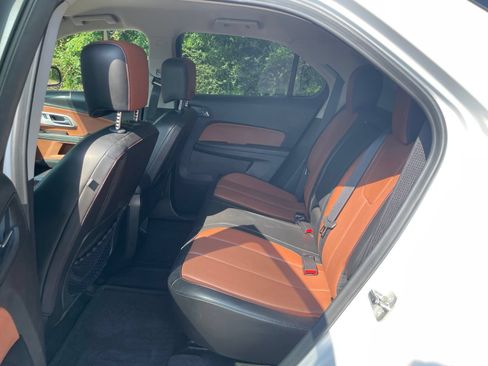 Used 2017 Chevrolet Equinox Premier w/ Enhanced Convenience Package FWD image 33
