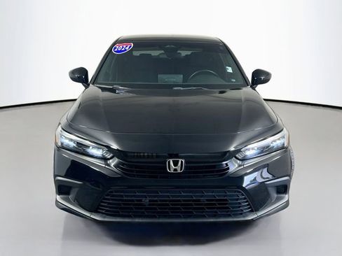 Used 2024 Honda Civic Sport image 3