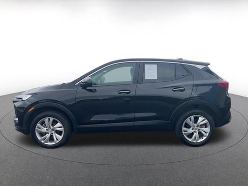 Used 2025 Buick Encore GX Preferred AWD/4WD image 9