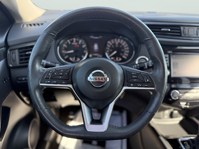 Used 2017 Nissan Rogue SL AWD/4WD image 22
