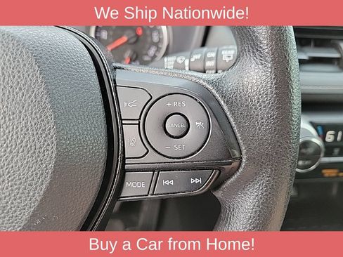 Used 2021 Toyota RAV4 XLE AWD/4WD image 26