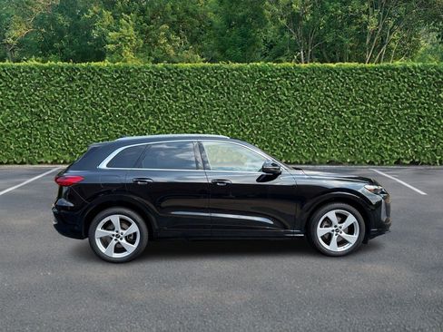 Used 2025 Audi Q5 Prestige AWD/4WD image 2