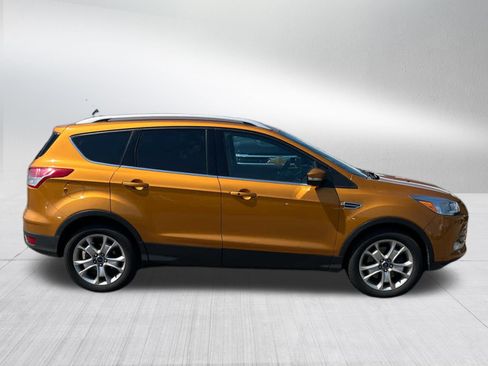 Used 2016 Ford Escape Titanium AWD/4WD image 2