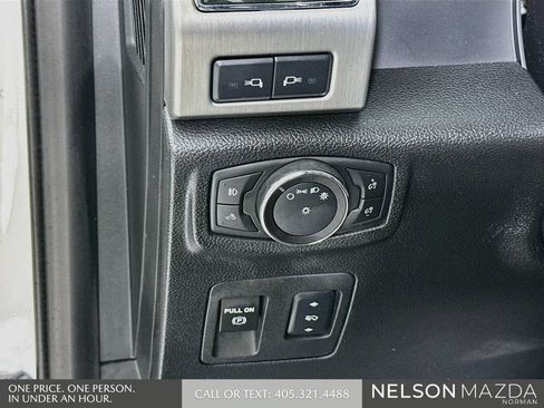 Used 2018 Ford F150 Platinum w/ Equipment Group 701A Luxury AWD/4WD image 11