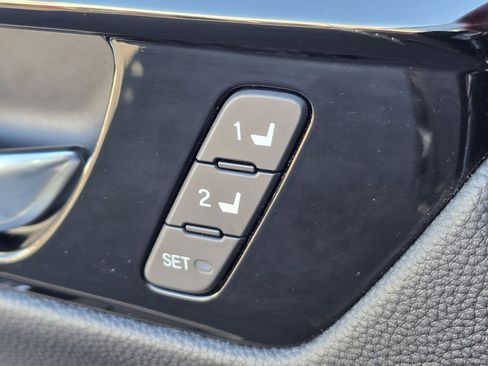 Used 2025 Honda CR-V EX-L image 18