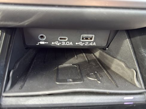 Used 2025 Subaru Outback Limited image 28