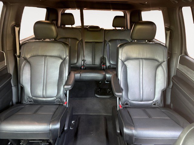 Used 2022 Jeep Wagoneer Series III w/ Premium Group I AWD/4WD image 13