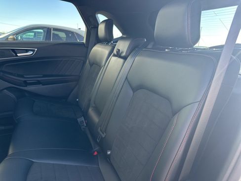 Used 2022 Ford Edge ST-Line w/ Class II Trailer Tow Package AWD/4WD image 23