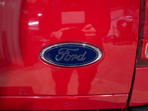 Used 1999 Ford F350 Lariat image 25