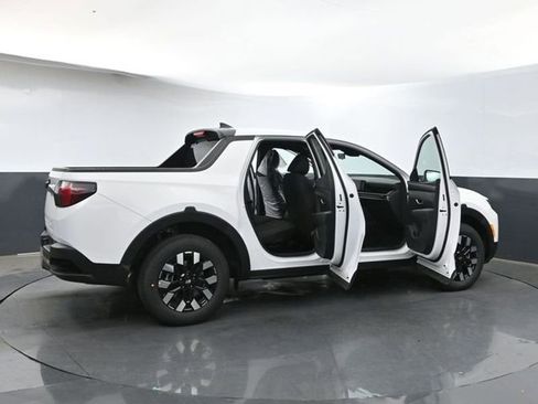 Used 2025 Hyundai Santa Cruz SE image 39
