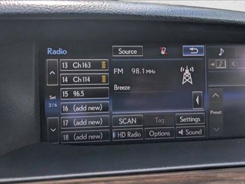 Used 2015 Lexus LS 460 w/ Comfort Package RWD image 12