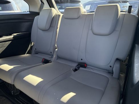 Used 2023 Honda Odyssey Touring image 32