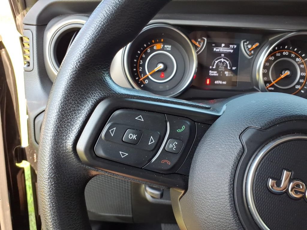 Used 2023 Jeep Wrangler Unlimited Sport AWD/4WD image 8